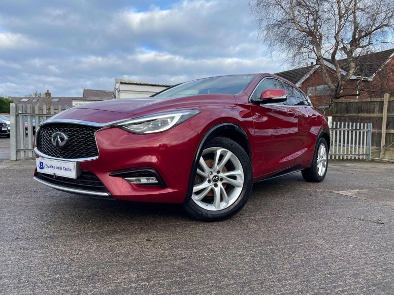 INFINITI Q30 1.6T Premium Euro 6 (s/s) 5dr (2016/66)