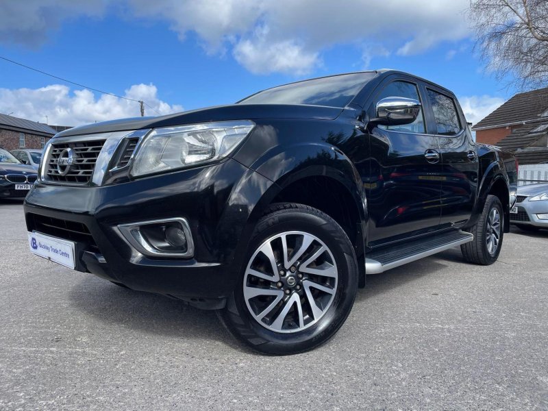 NISSAN NAVARA 2.3 dCi N-Connecta 4WD Euro 5 4dr (2016/16)
